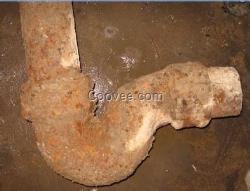 石家庄卫生间铸铁弯头漏水切割换PPR管