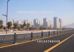 河南道路隔离护栏大量供应，量大从优